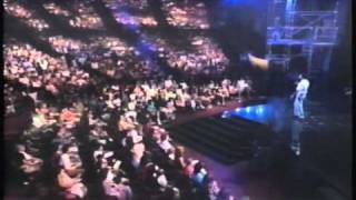 Example of Excellent Singing - Bobby McFerrin "Wizard of Oz"