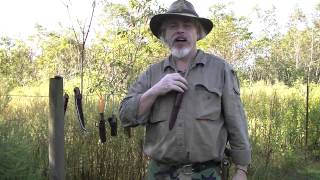 HOW TO CARRY KNIVES IN THE FIELD