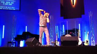 Tim Hawkins on men and women on cell phone