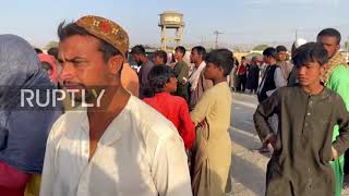 Pakistan: Afghan refugees build makeshift camp in border city of Chaman