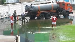 Worst Waterlogged Pitch Corner Kick Ever! Epic Fail / 2013-03-06