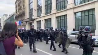 Pass sanitaire: nouveau samedi de mobilisation à Paris