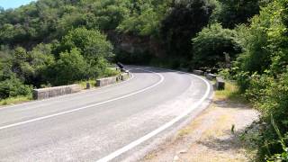 T max 530 Akrapovic sound