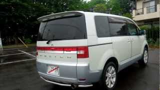 Delica D:5 G-Premium 4WD with Triple Sunroofs @ Edward Lee's