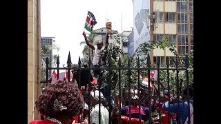Jubilee Supporters stage demonstration against Supreme Court Judges