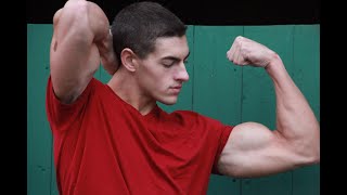 HANDSOME TEEN BODYBUILDER FLEXING