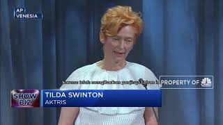 Tilda Swinton Dianugerahi Penghargaan Seumur Hidup Festival Film Venesia
