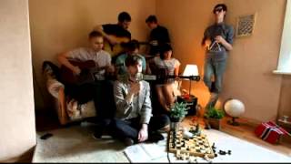 Padla Bear Outfit & Motorama - Жаром из окна