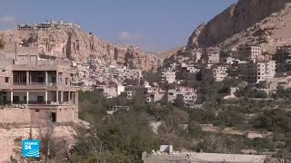 مدينة معلولا الأثرية تنفض عنها غبار الحرب وتحاول استعادة دورها ومكانتها