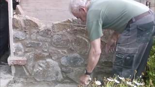 Cómo construir pequeño muro piedra mamposteada Vídeo176