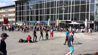 Köln, Tänzer vor dem Bahnhof Samsung Galaxy s4