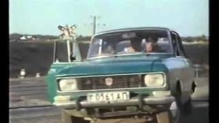 Тридцатого - уничтожить! (1992) - ВАЗ-21011 и Москвич-2140 против поезда