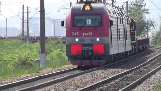 Электровоз 3ЭС5К 045 с манеровым тепловозом ТЭМ 2 1325 и рабочим поездом  Вос  Сиб жд