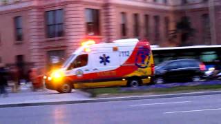 Ambulance of Madrid (fire siren). SVB SAMUR (sirena de bomberos)