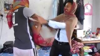 How Boys fight VS How Girls fight