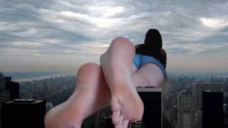 Giantess SlideShow 2 (Collages/Drawings/Poser Mix)