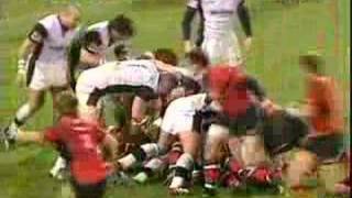 Chabal driven back by the Munster pack