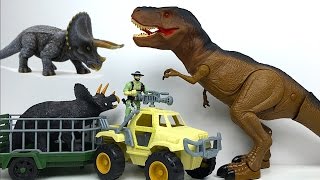 DINOSAURIOS ADVENTURE WHEELS & T-REX MIGHTY MEGASAUR DINOSAUR CON EXPLORADOR TRICERATOPS Y VEHICULO