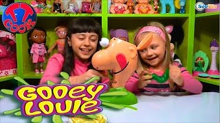 ✔ Gooey Louie. Ярослава и ее подружка Рита играют в игру для детей. Видео для девочек ✔