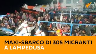 Maxi-sbarco di 305 migranti a Lampedusa