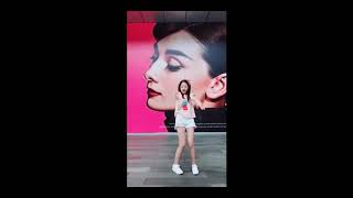 Tik Tok Sexy Girls Dancing