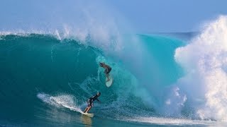 Surfing Hawaii Outer Island