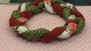 Noël - Couronne en tissu, tréssée