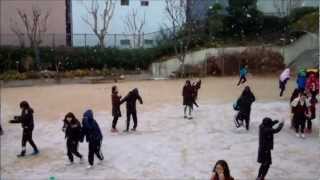 Snowing in Korea