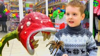 VLOG TT. ВЫСТАВКА ХИЩНЫХ РАСТЕНИЙ И ЖИВОТНЫХ. ОТДЫХ В РАЗВЛЕКАТЕЛЬНОМ ЦЕНТРЕ. McDonalds