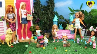 Familia Barbie y Bebes LOL Buscan Huevitos de Pascua en Casa de Barbie