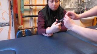 Реабилитация после инсульта. Упражнения с ножницами / Rehabilitation after stroke