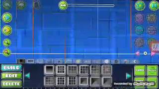 Как сделать движущиеся блоки(анимацию)в geometry dash