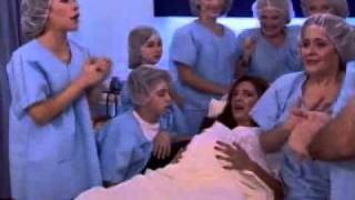 Η νταντά- Η μαίρη γεννάει δίδυμα