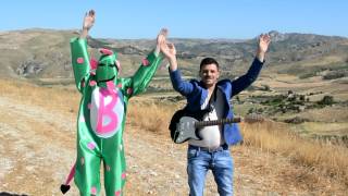 "Rivinusani cancia" di Lillo Russica - Ravanusa-(Parodia occidentali's karma)