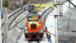 МПТ4 — мотовоз погрузочно-транспортный, погрузка рельс