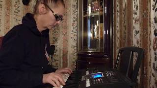 "Blues" Простая мелодия на Синтезаторе Yamaha PSR e 423
