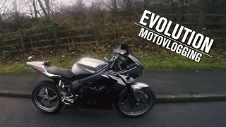 Yamaha R6  - Riding a 600cc Sportsbike!