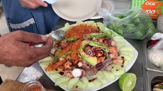 Camaron con pulpo con cebollita y bastante chiltepin