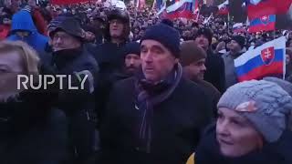 Slovakia: Crowds gather to protest military treaty with the US