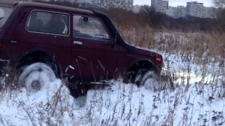 Нива в снегу 31" колеса, пары 4,44, блокировка (задняя).