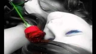 Viktor Lazlo-Canoe Rose