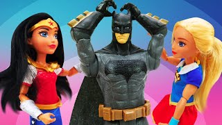 Супергерои - Чудо Женщина пришла на Фабрику Героев! - Прикольные видео для мальчиков онлайн.