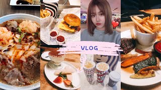 VLOG#61 居家VLOG| 超市购物分享| 吃播| 我的化妆包里有啥| 我又病倒了?| 麻辣米线?