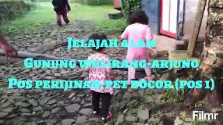 Anak kecil mendaki gunung