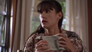 Striptease - Trailer