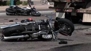 Dump truck slams into 8 motorcycles; 3 killed, 6 transported