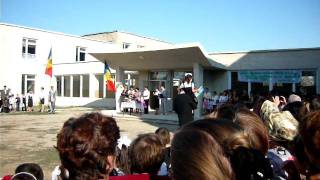 Alina Derevenco da primul sunet..., com.Gotesti...