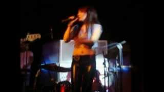 Queen Elizabeth & The Essentials en el Barza - tributo a Laura Brannigan - Selfcontrol