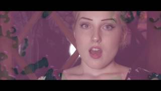 DRESSING (Short Film)