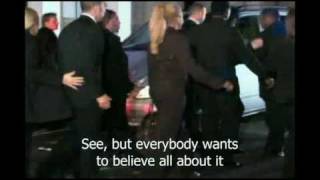 Michael Jackson tabloid junkie (lyrics & interview)